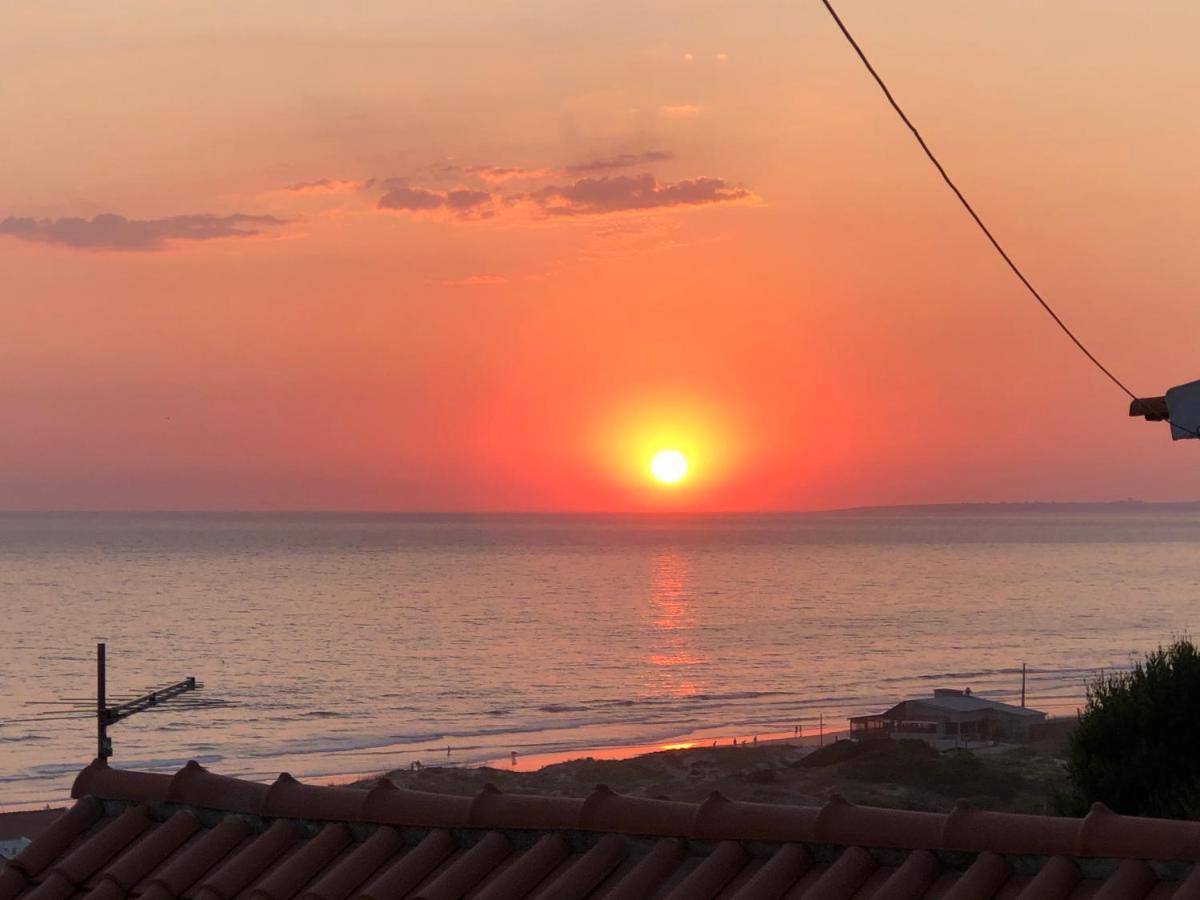 Fonte Da Telha Beach Hostel Кошта-да-Капарика Экстерьер фото