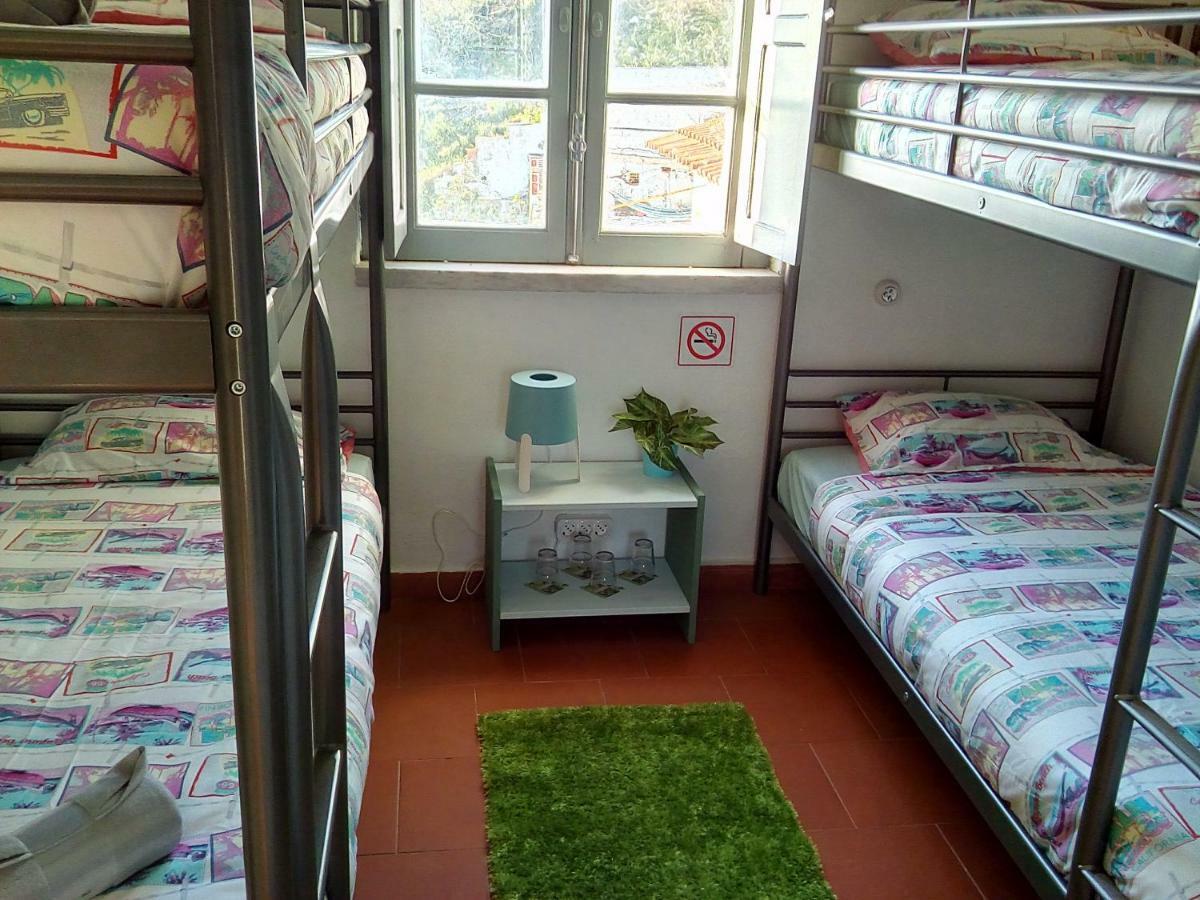 Fonte Da Telha Beach Hostel Кошта-да-Капарика Экстерьер фото