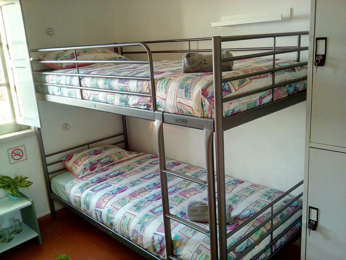 Fonte Da Telha Beach Hostel Кошта-да-Капарика Экстерьер фото